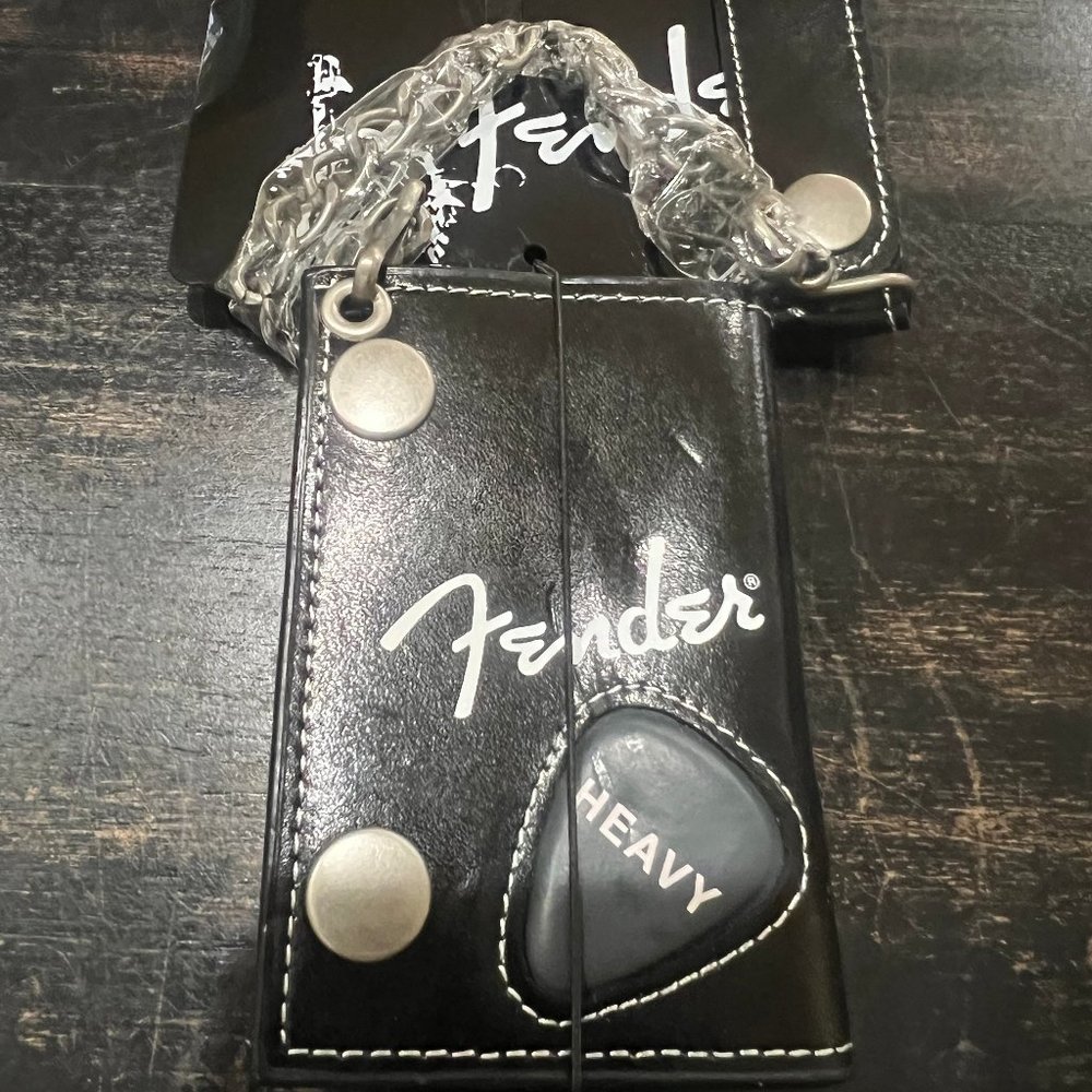 Fender Leather Chain Wallet - Officially Licensed Tri-Fold Leather Chain Wallet